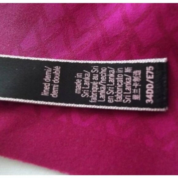 Victoria’s Secret® Lined Demi Bra Size 34DD - Picture 4 of 10